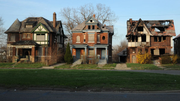 How Economic Downturns Affect Abandoned Properties