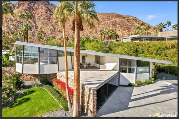 The Elvis Honeymoon Hideaway Home: The House of Tomorrow as the King's Home