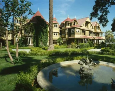 Winchester Mystery House